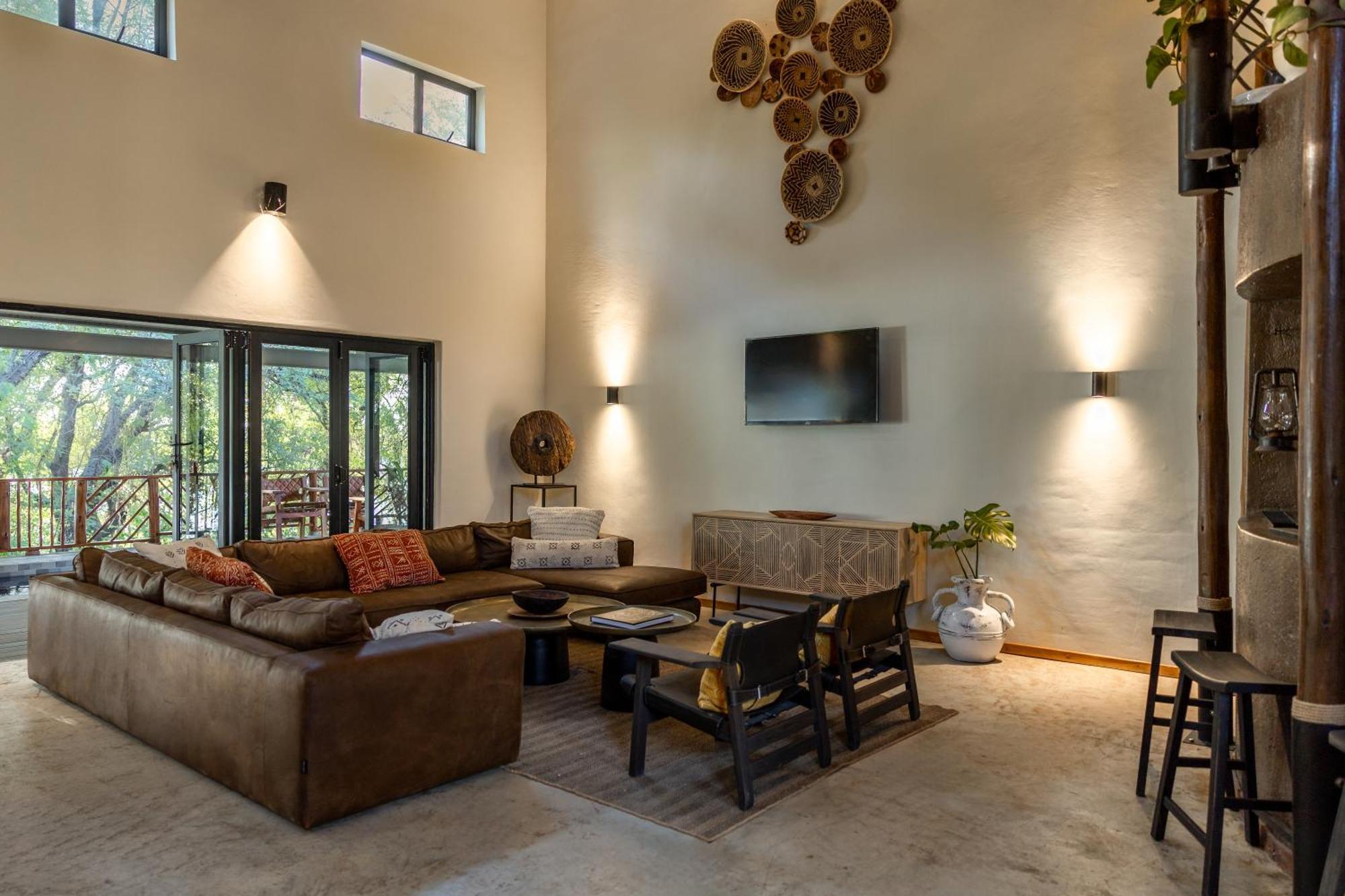 Chobe House Villa And Chalets Kasane Exterior photo