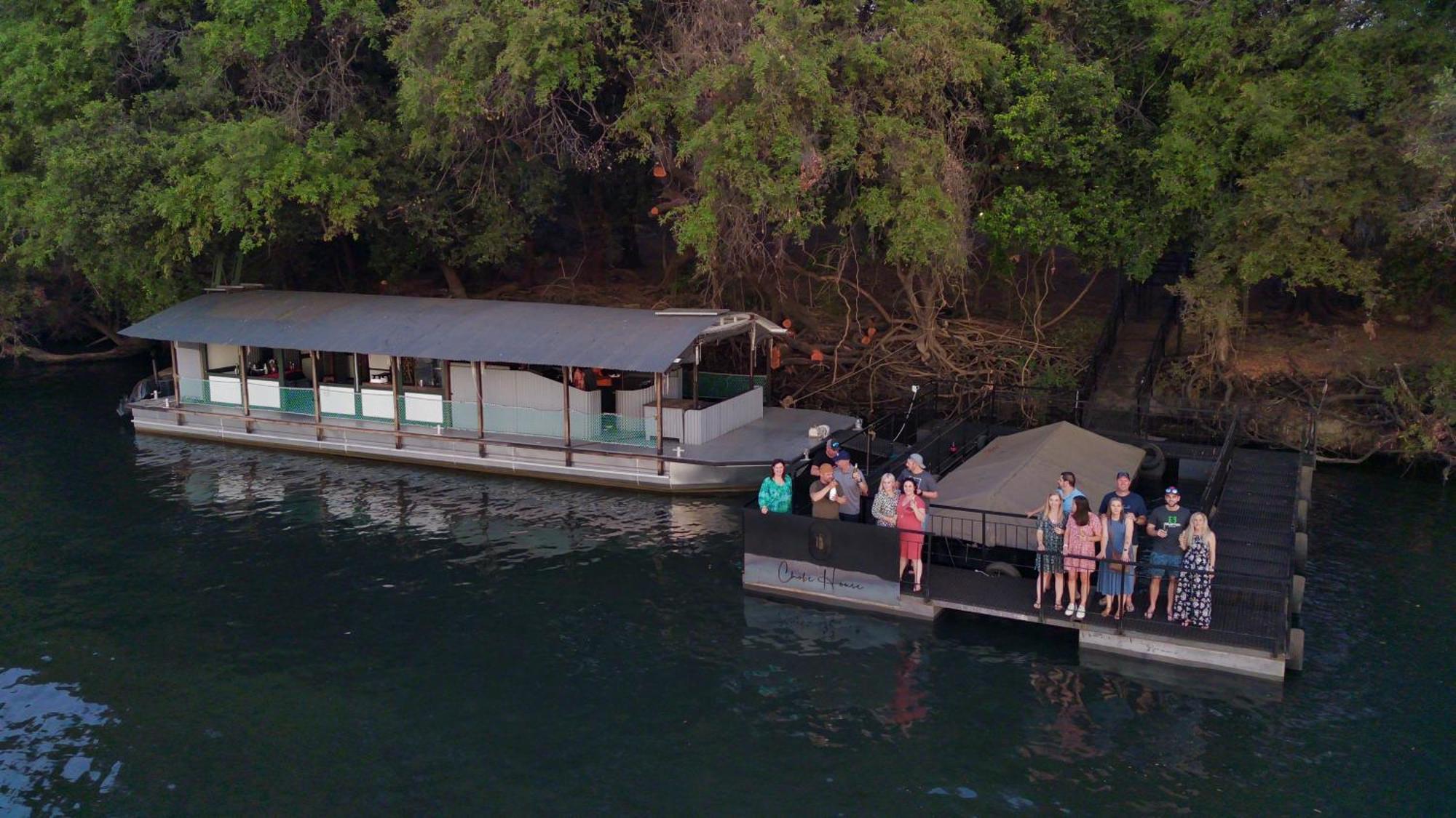 Chobe House Villa And Chalets Kasane Exterior photo