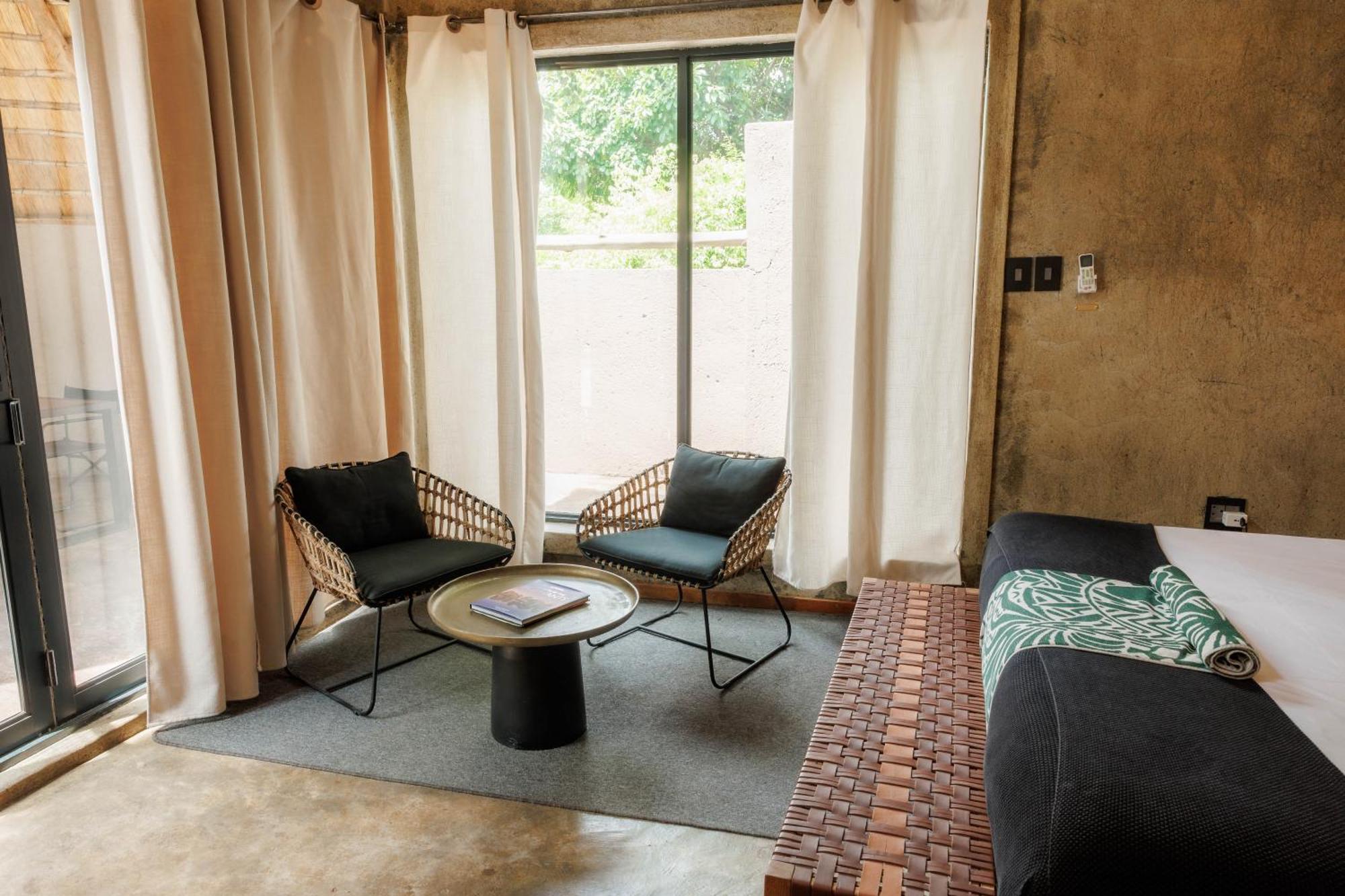 Chobe House Villa And Chalets Kasane Exterior photo